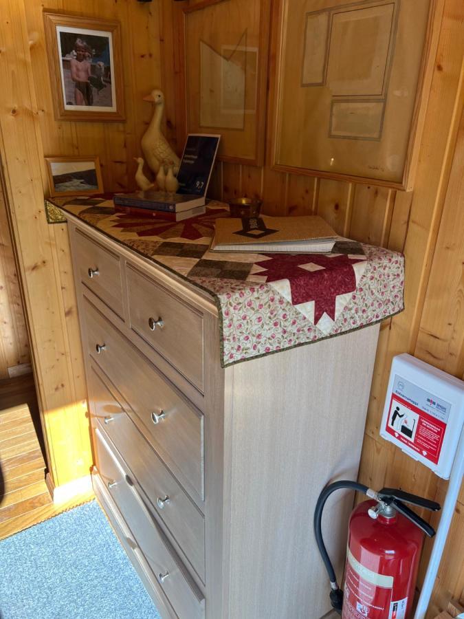 Summerhouse Vaglaskogur アークレイリ エクステリア 写真